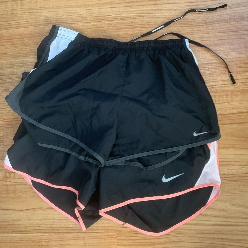 Women Nike Shorts 2 pairs Dry Fit Size Medium